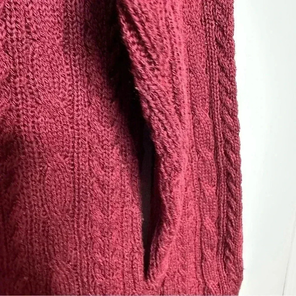 Bleu Gray Cable Knit Sweater Burgundy Size Medium - Picture 8 of 16